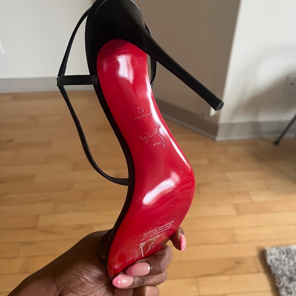 Christin Louboutin Rosie heel - Picture 6 of 8